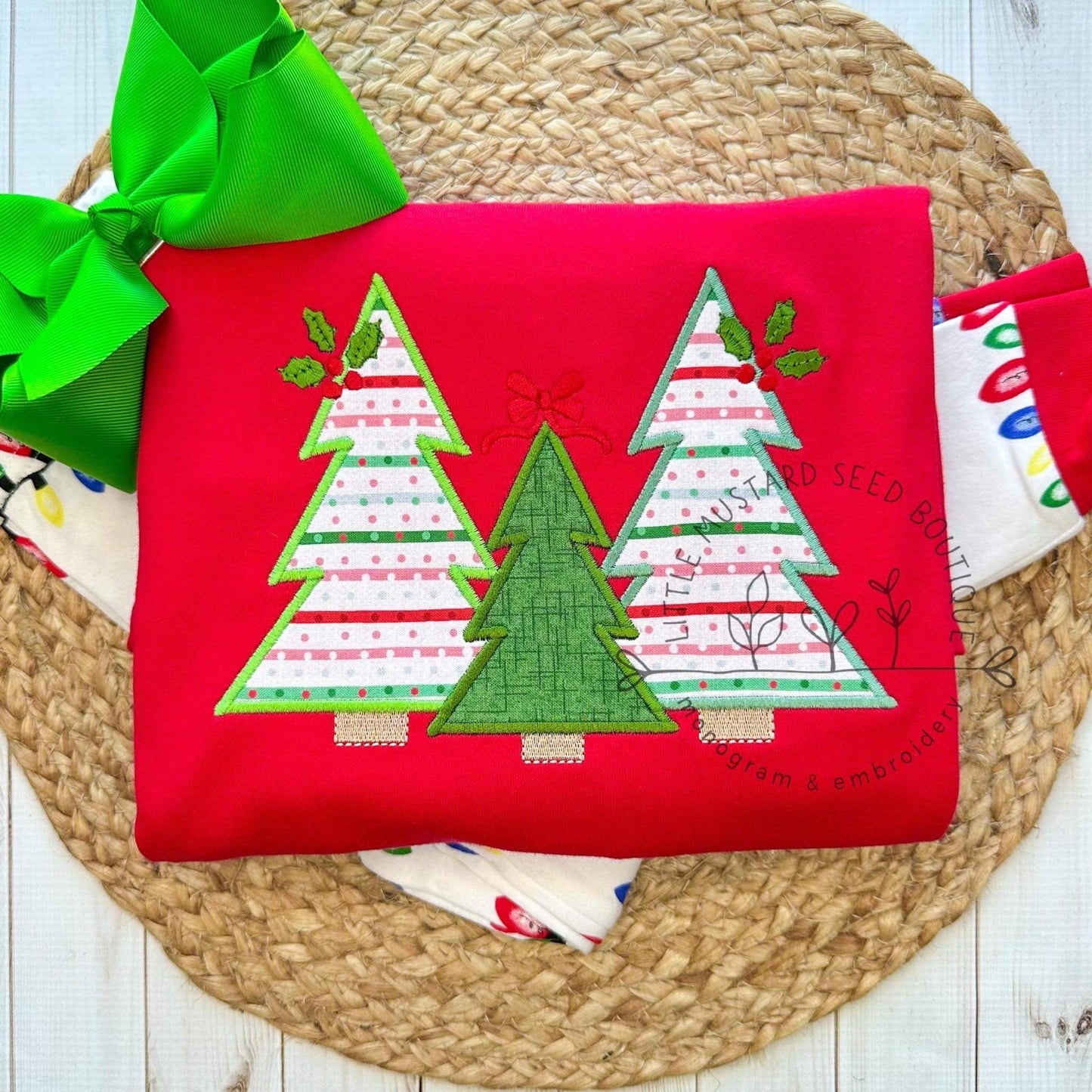 Christmas tree trio with holly berries & bow, satin stitch machine applique, embroidery design file, happy holidays, boho/woodland