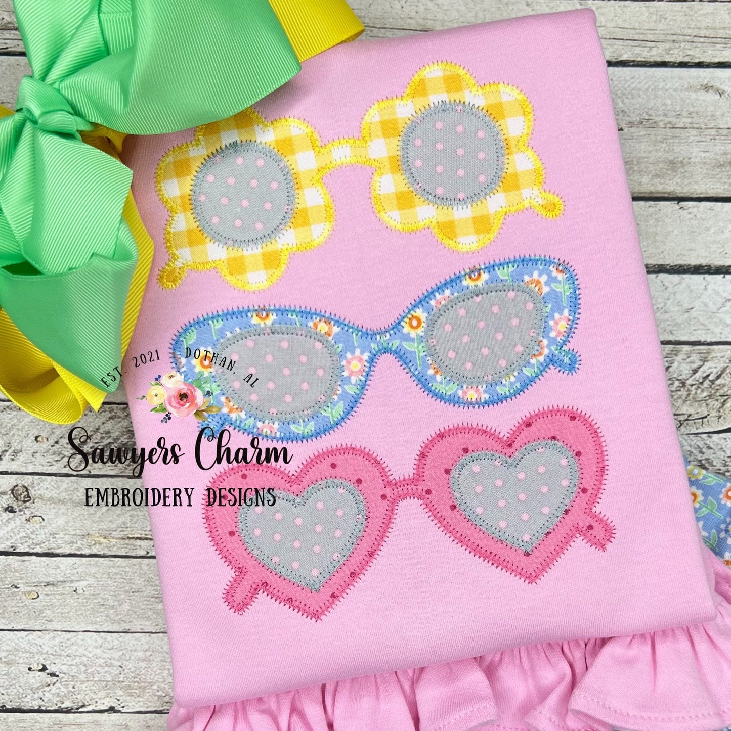 Retro summer sunglasses trio zig zag applique, machine embroidery design file, sunnies, shades, vintage, quick stitch, beach, flowers