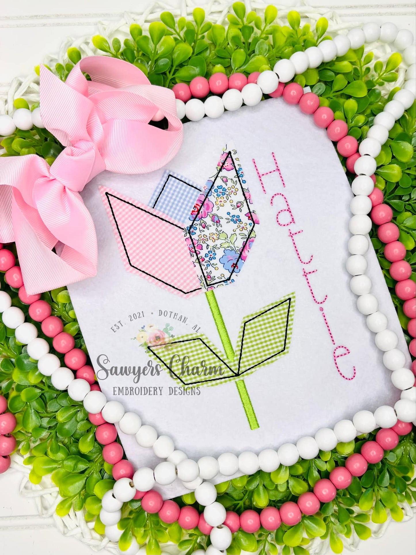 Quilt style tulip flower bean stitch applique, machine embroidery design, grandmother's flower garden