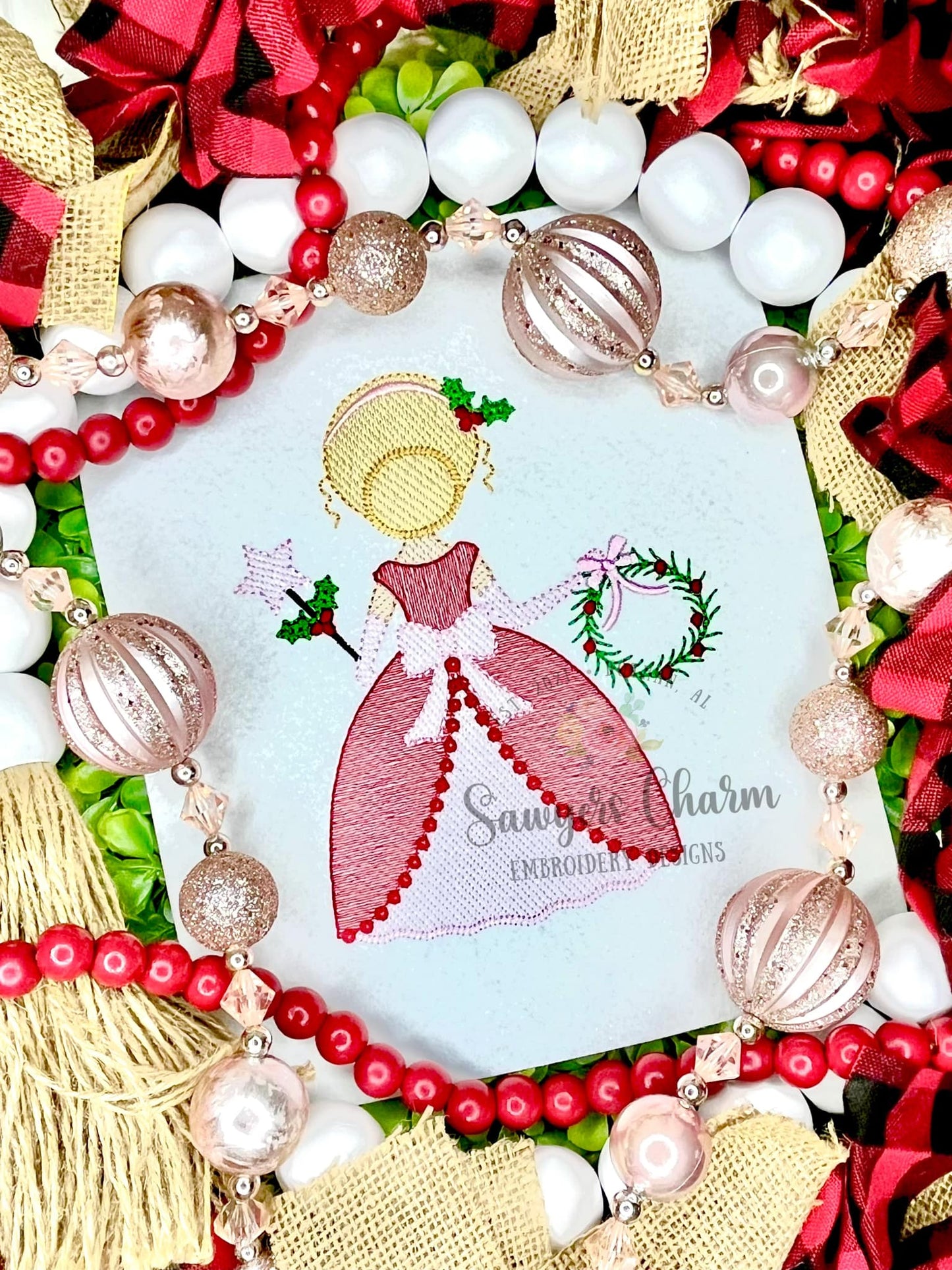 Christmas princess sketch stitch machine embroidery design file, fall, quick stitch, wreath, bow, holly berries, happy holidays, merry
