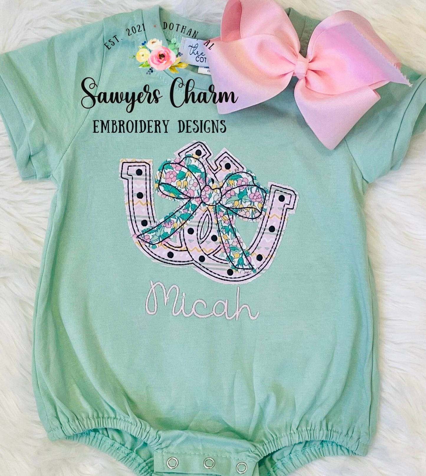 BUNDLE Double horse shoe with coquette bow bean & zigzag stitch applique, machine embroidery design file, quick stitch, horse cow girl, luck